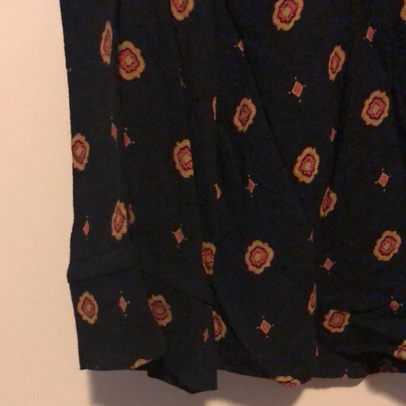 FREE PEOPLE - Pattern Button Up - Picture 4 of 6